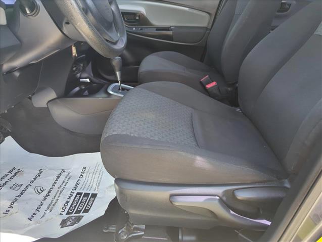 Vehicle image 9 of 32