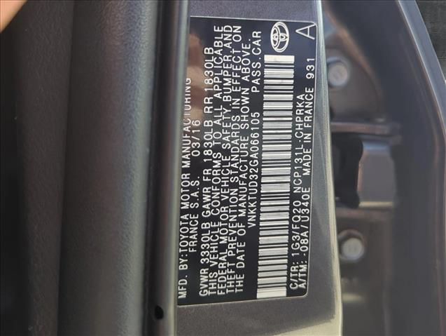Vehicle image 25 of 32
