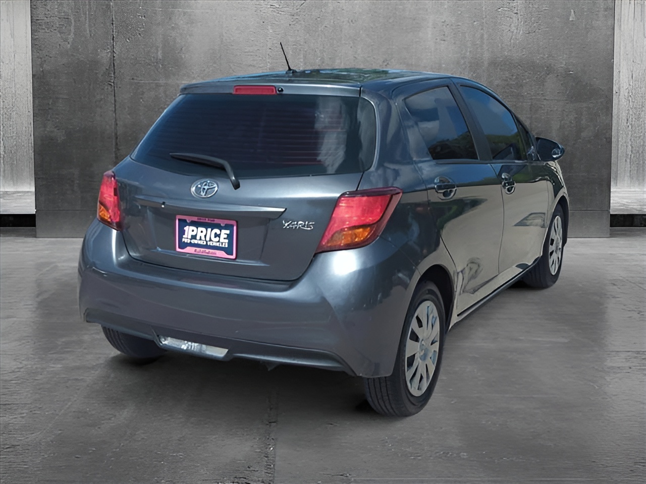 Vehicle image 29 of 32