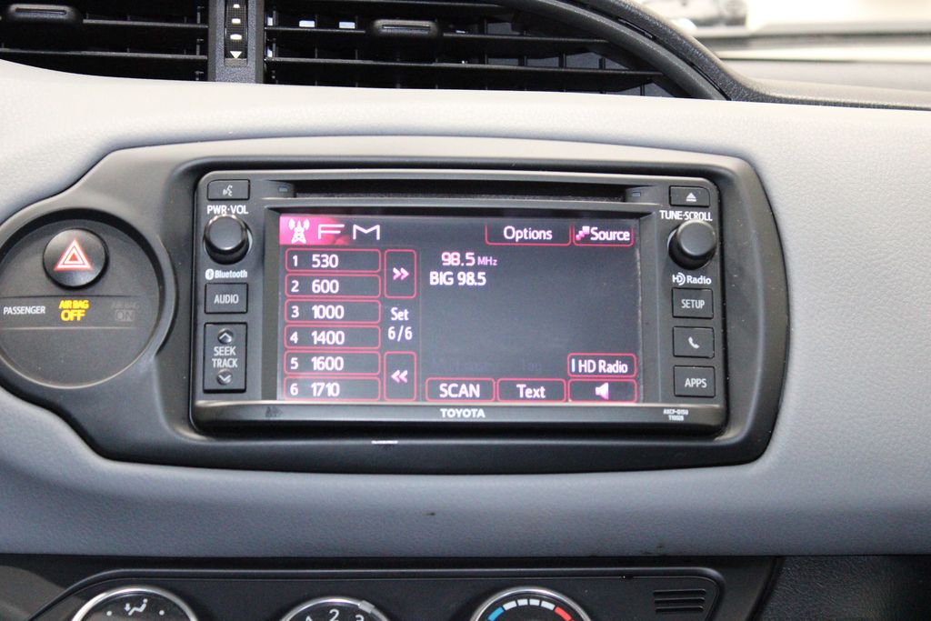 Vehicle image 20 of 36
