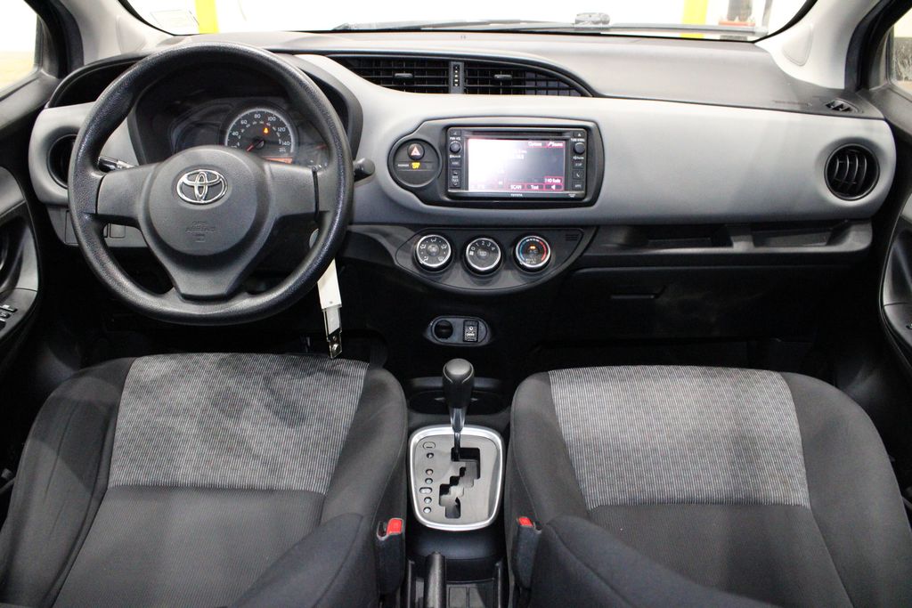 Vehicle image 13 of 36