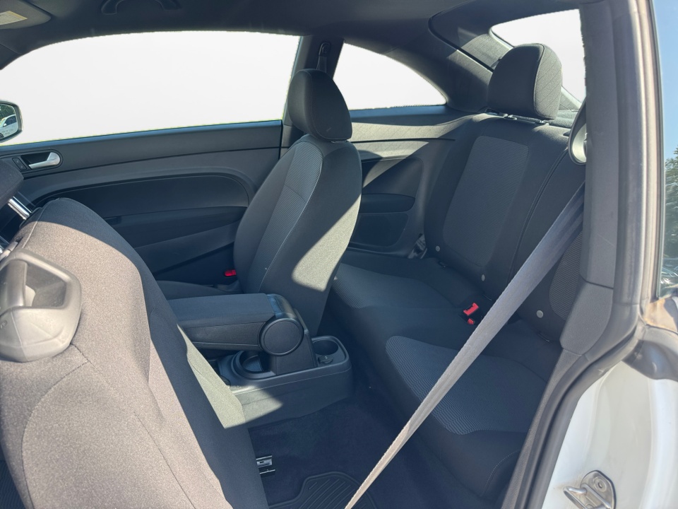 Vehicle image 17 of 36
