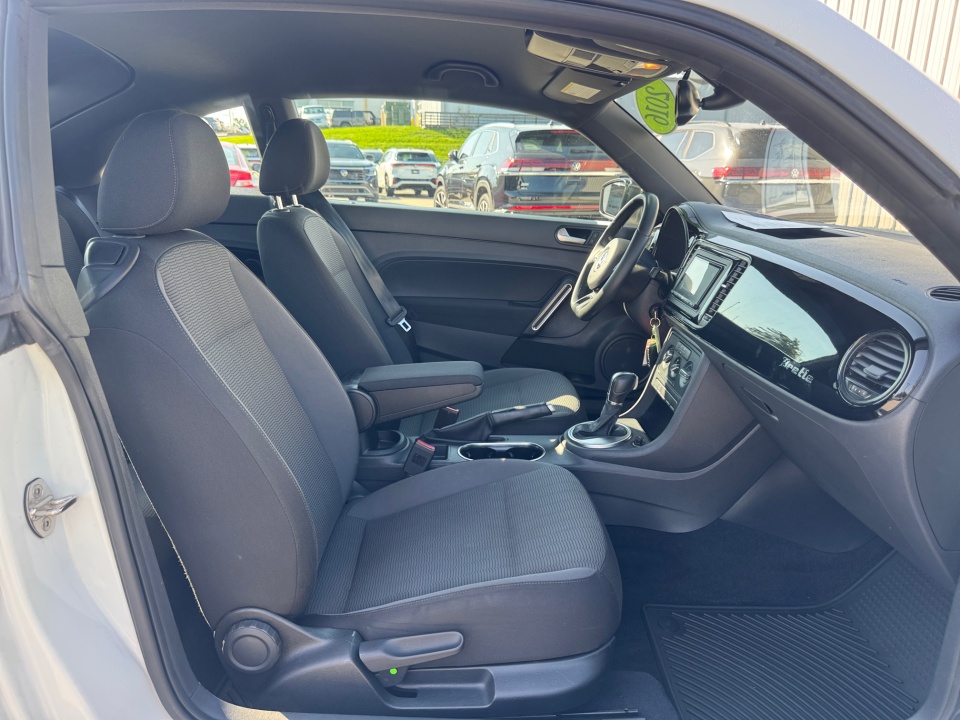Vehicle image 19 of 36