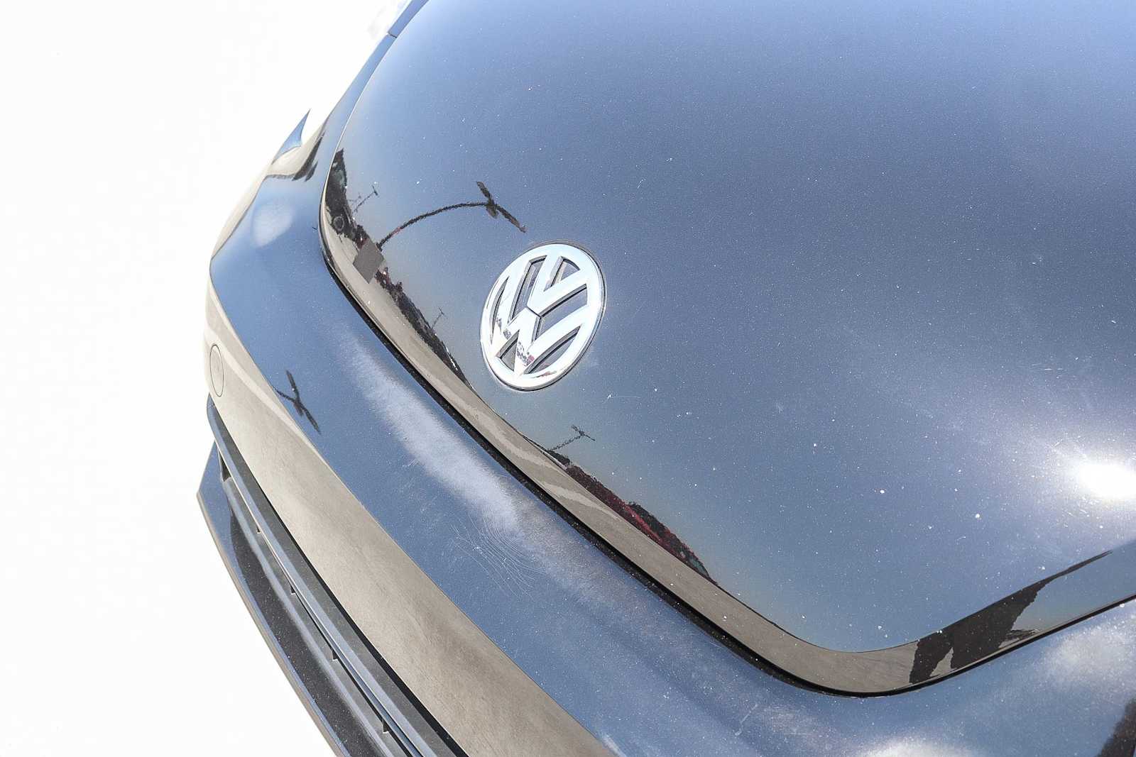 Vehicle image 19 of 21