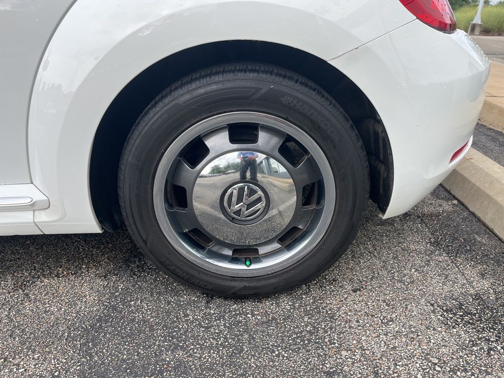 Vehicle image 8 of 23