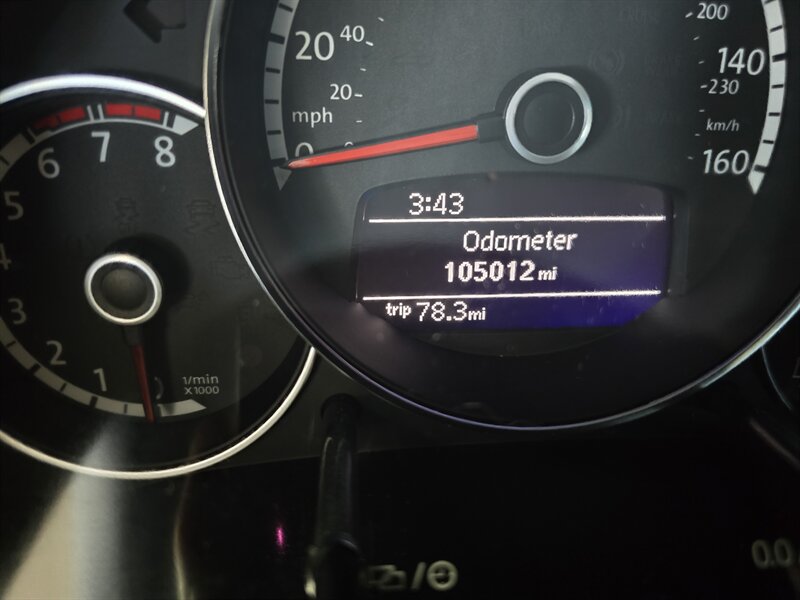 2016 Volkswagen Beetle 1.8T S Image 15 of 25