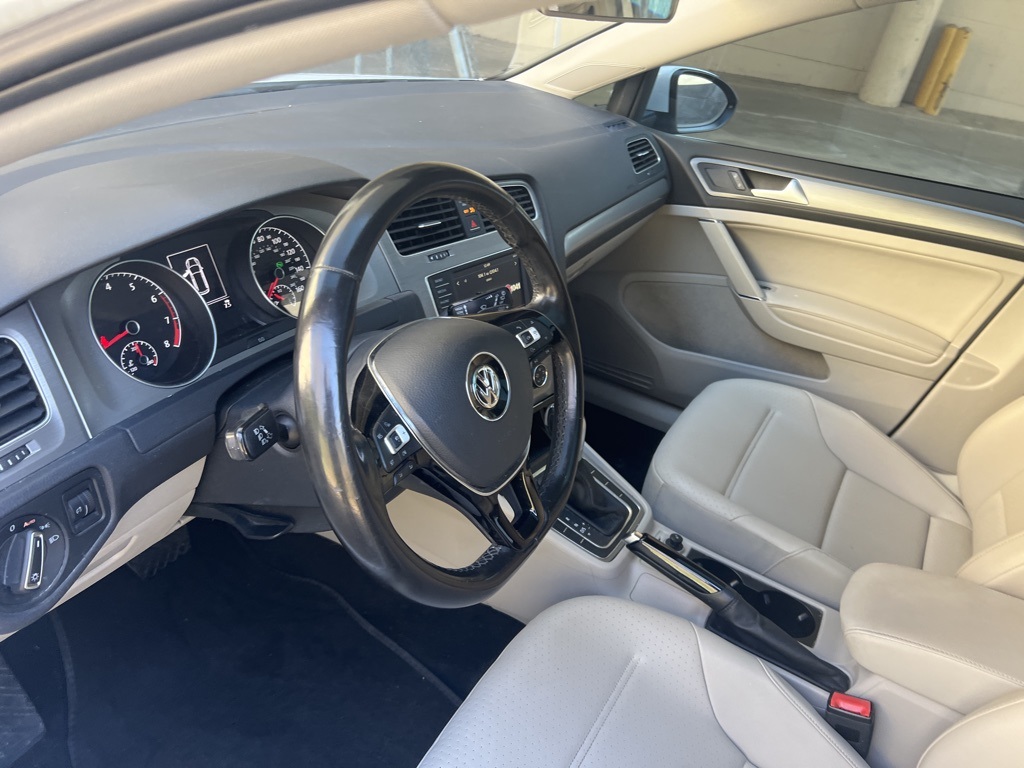 Vehicle image 12 of 22