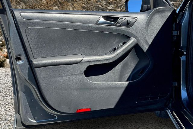 2016 Volkswagen Jetta 1.4T S Image 21 of 32