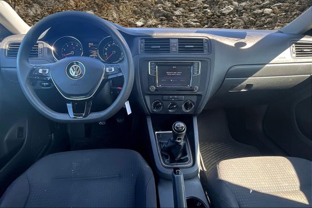 2016 Volkswagen Jetta 1.4T S Image 12 of 32