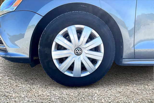 2016 Volkswagen Jetta 1.4T S Image 7 of 32
