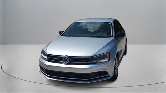Vehicle image 2 of 31