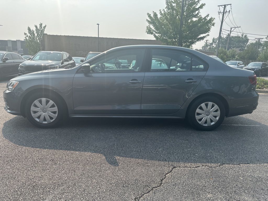 Vehicle image 7 of 22