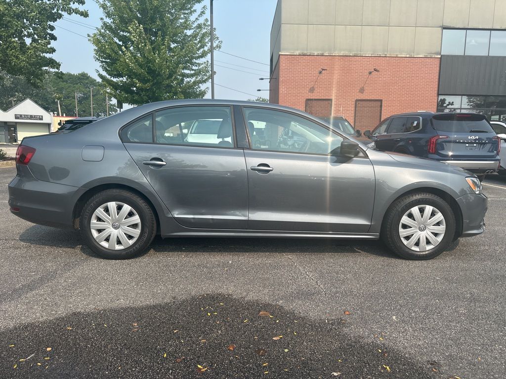 Vehicle image 3 of 22