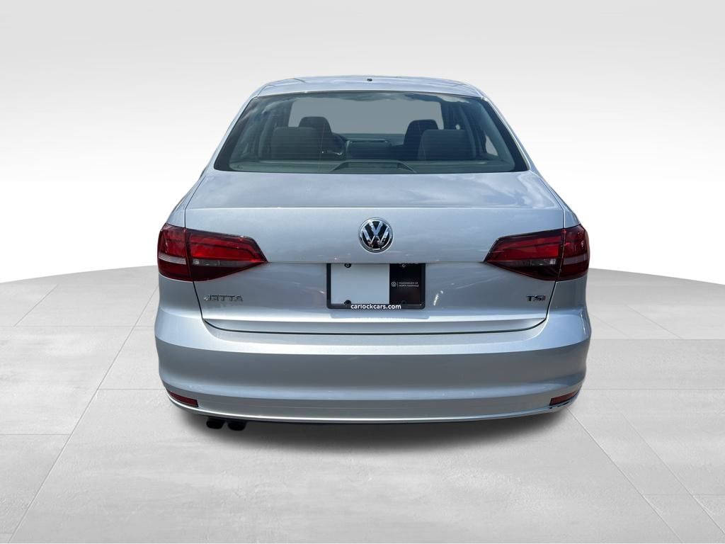 Vehicle image 3 of 26