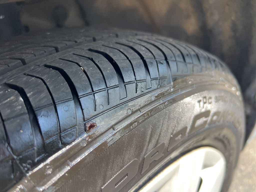 Vehicle image 8 of 26
