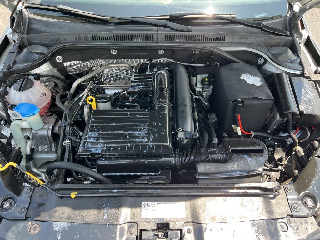 Vehicle image 6 of 26