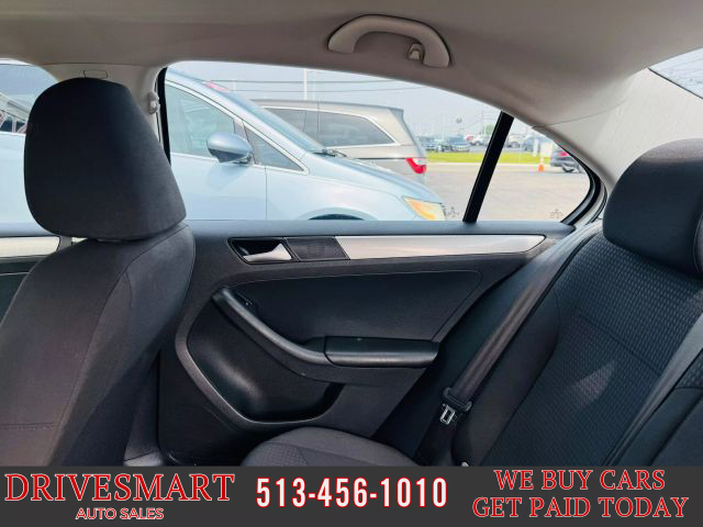 Vehicle image 29 of 38