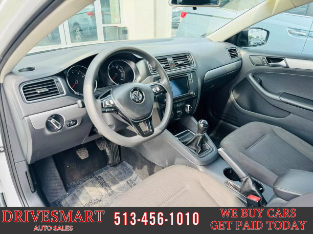 Vehicle image 11 of 38