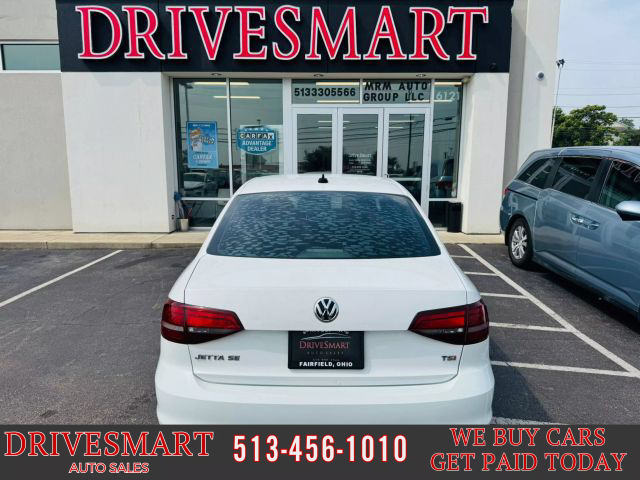 Vehicle image 8 of 38