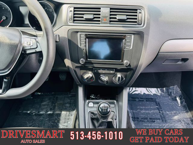 Vehicle image 18 of 38