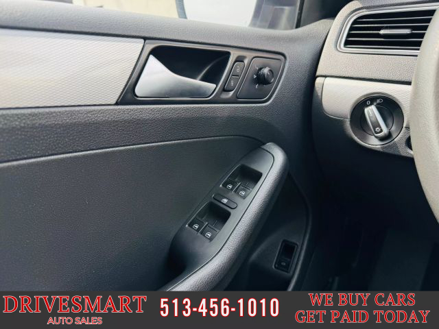 Vehicle image 20 of 38