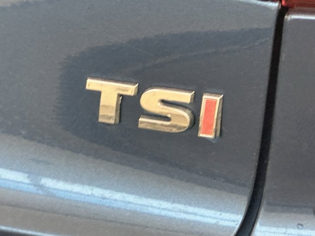 Vehicle image 25 of 30