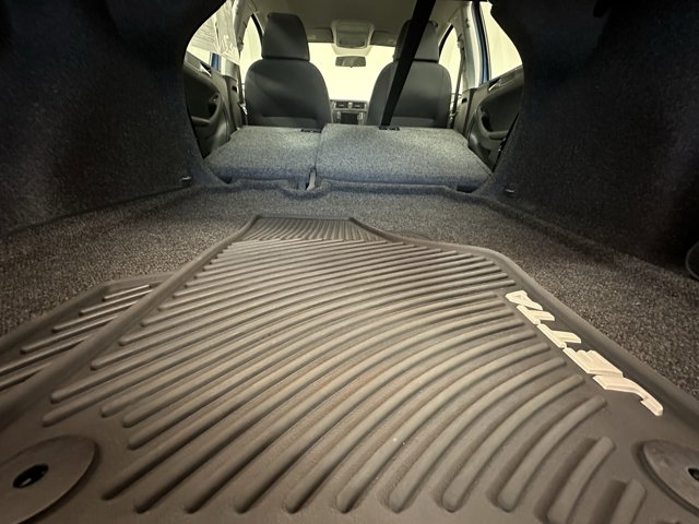 Vehicle image 10 of 30