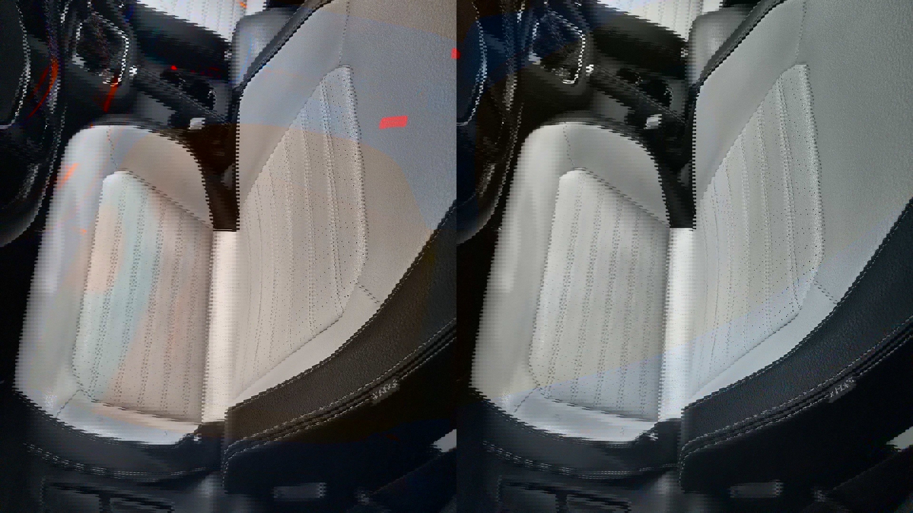 Vehicle image 21 of 38