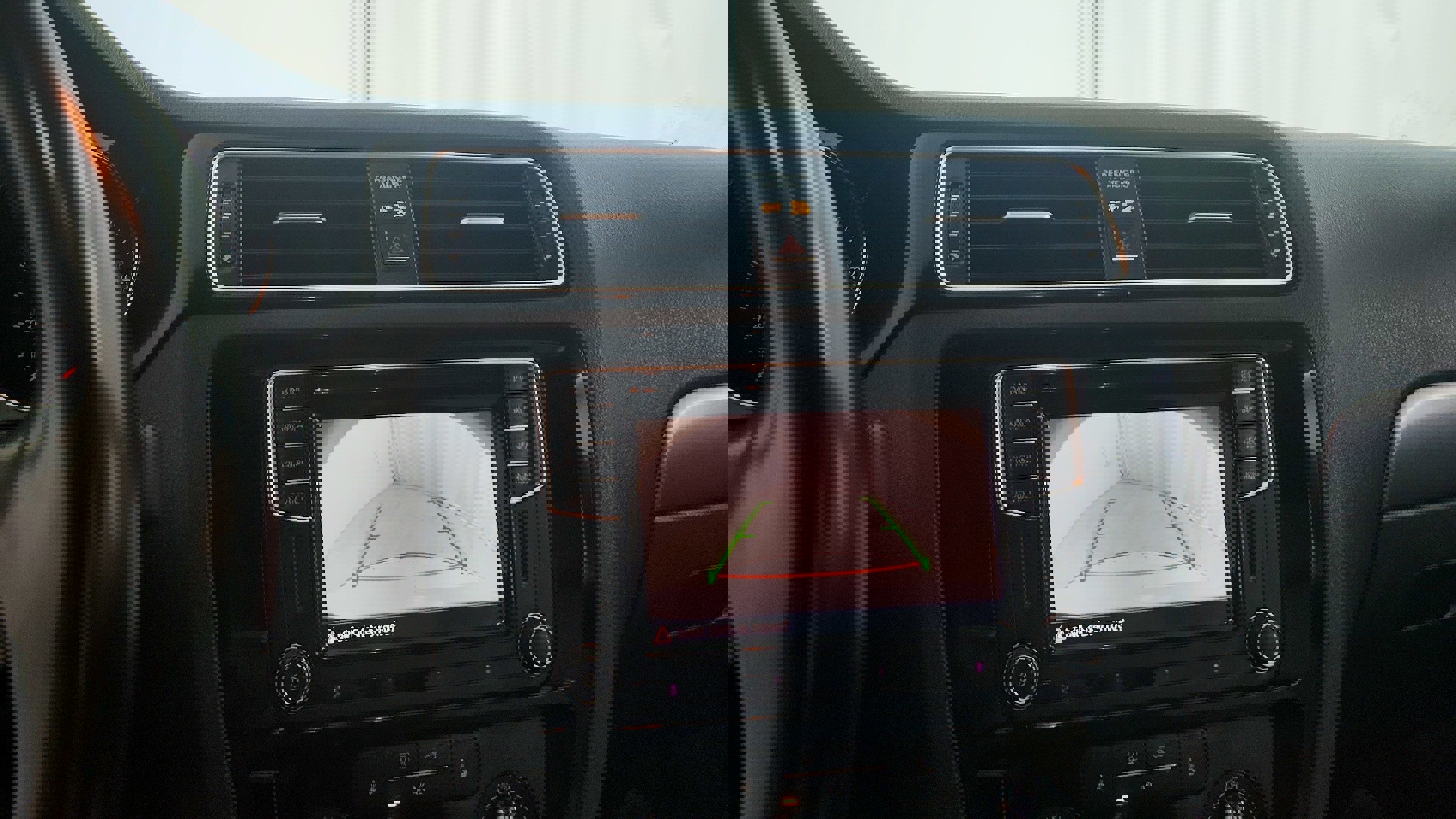 Vehicle image 26 of 38