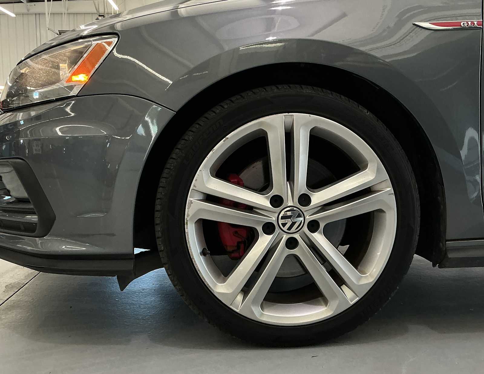 2016 Volkswagen Jetta 2.0T GLI SE Image 6 of 28