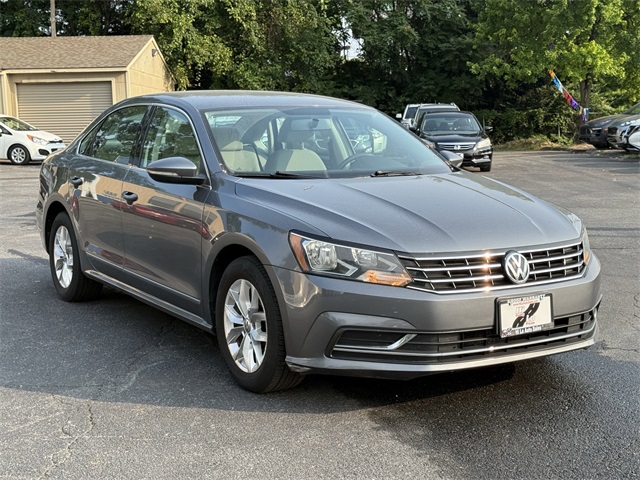 Vehicle image 3 of 23