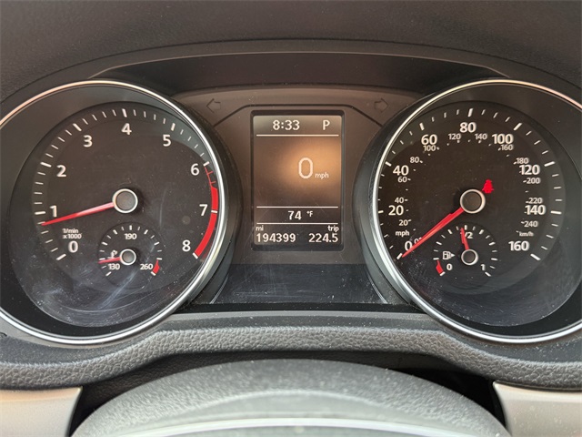 Vehicle image 15 of 23