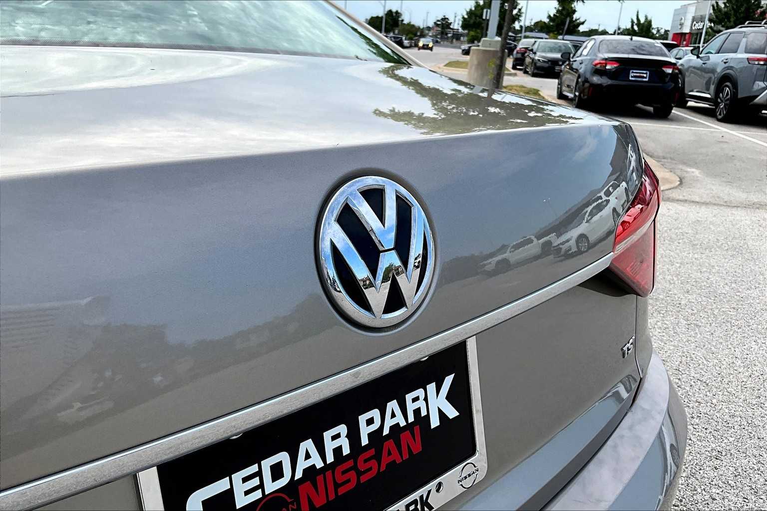 2016 Volkswagen Passat 1.8T SE Image 33 of 36