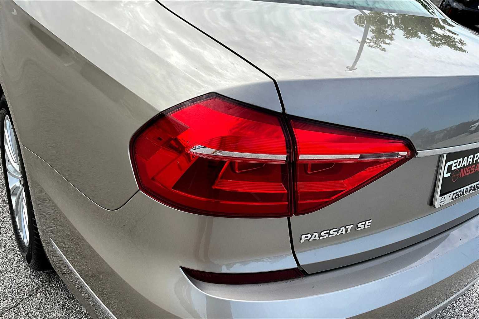 2016 Volkswagen Passat 1.8T SE Image 27 of 36