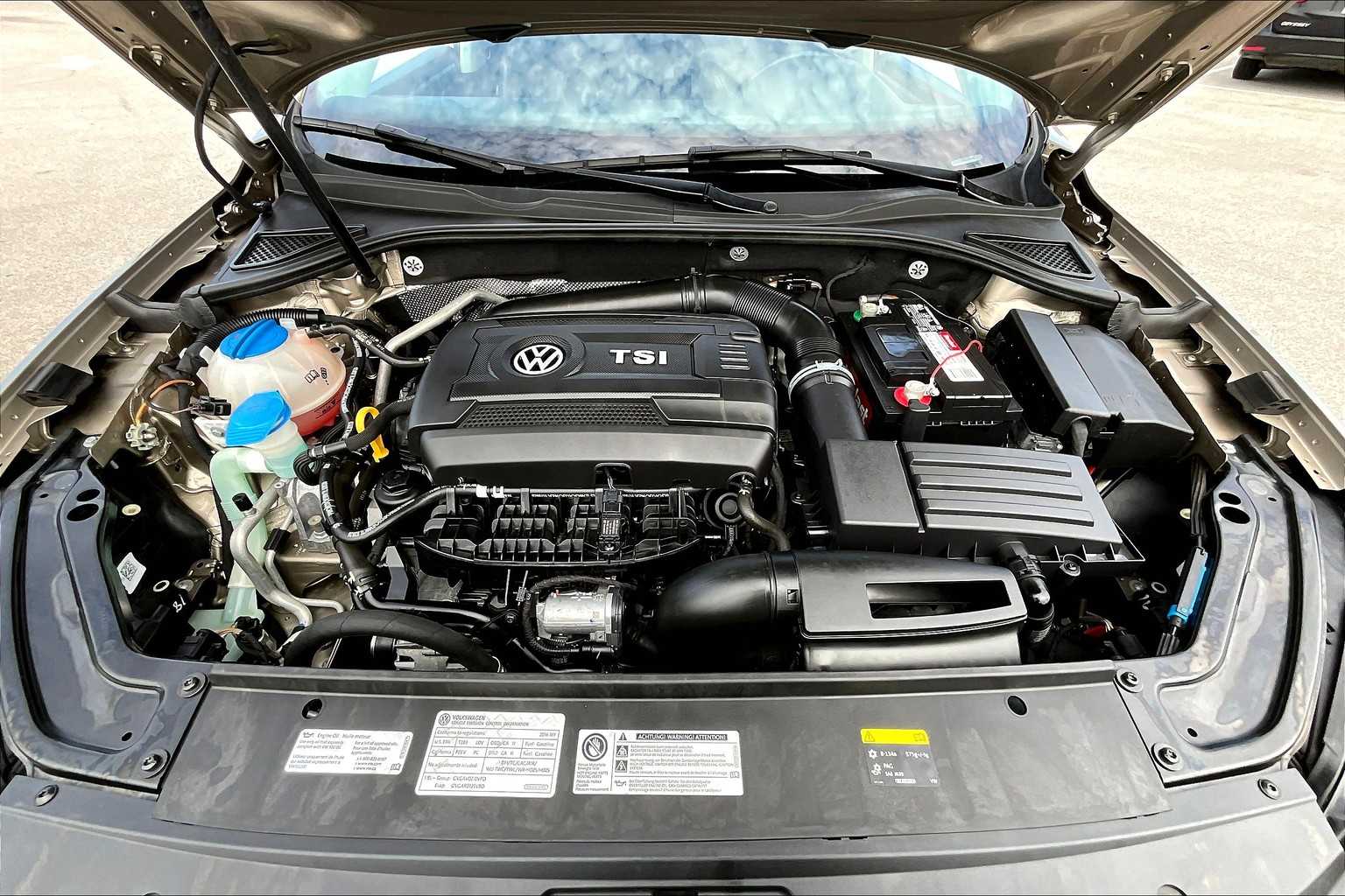 2016 Volkswagen Passat 1.8T SE Image 7 of 36