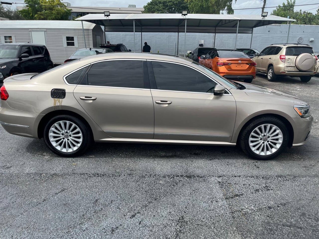 2016 Volkswagen Passat 1.8T SE Image 6 of 46