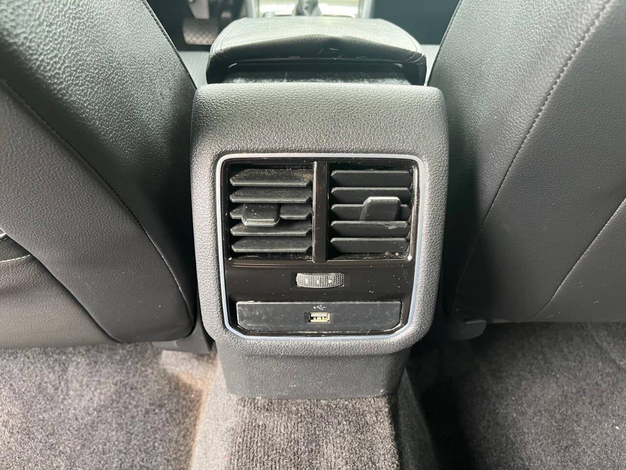2016 Volkswagen Passat 1.8T SE Image 34 of 46