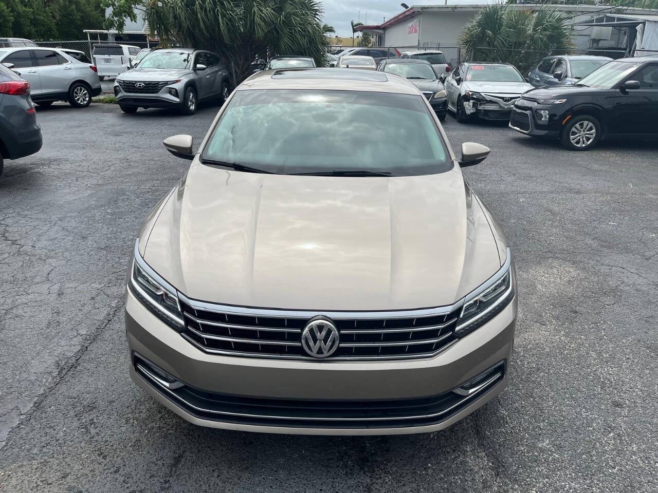 2016 Volkswagen Passat 1.8T SE Image 4 of 46