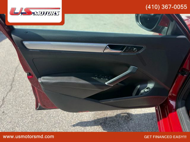 Vehicle image 13 of 16