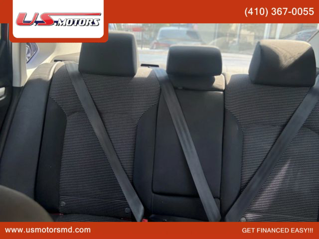 Vehicle image 9 of 16