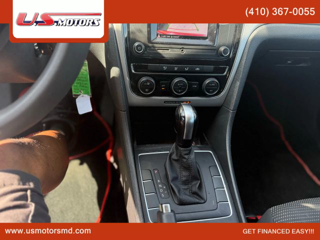 Vehicle image 15 of 16
