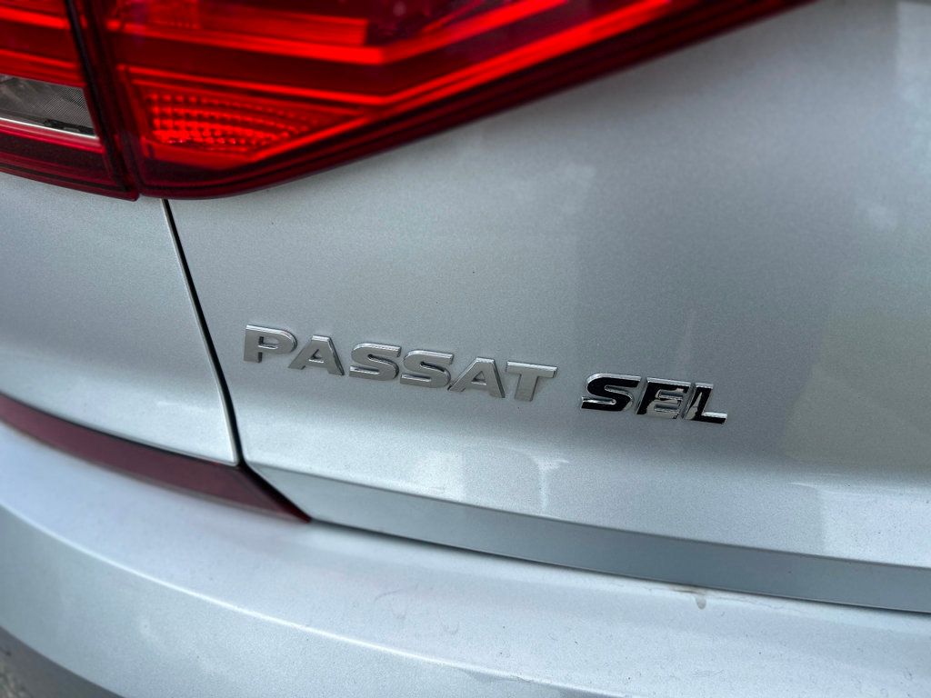 2016 Volkswagen Passat 3.6L V6 SEL Premium Image 29 of 30