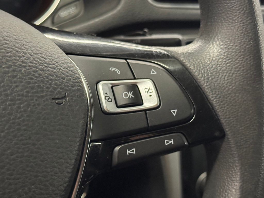 2016 Volkswagen Passat 1.8T S Image 27 of 34