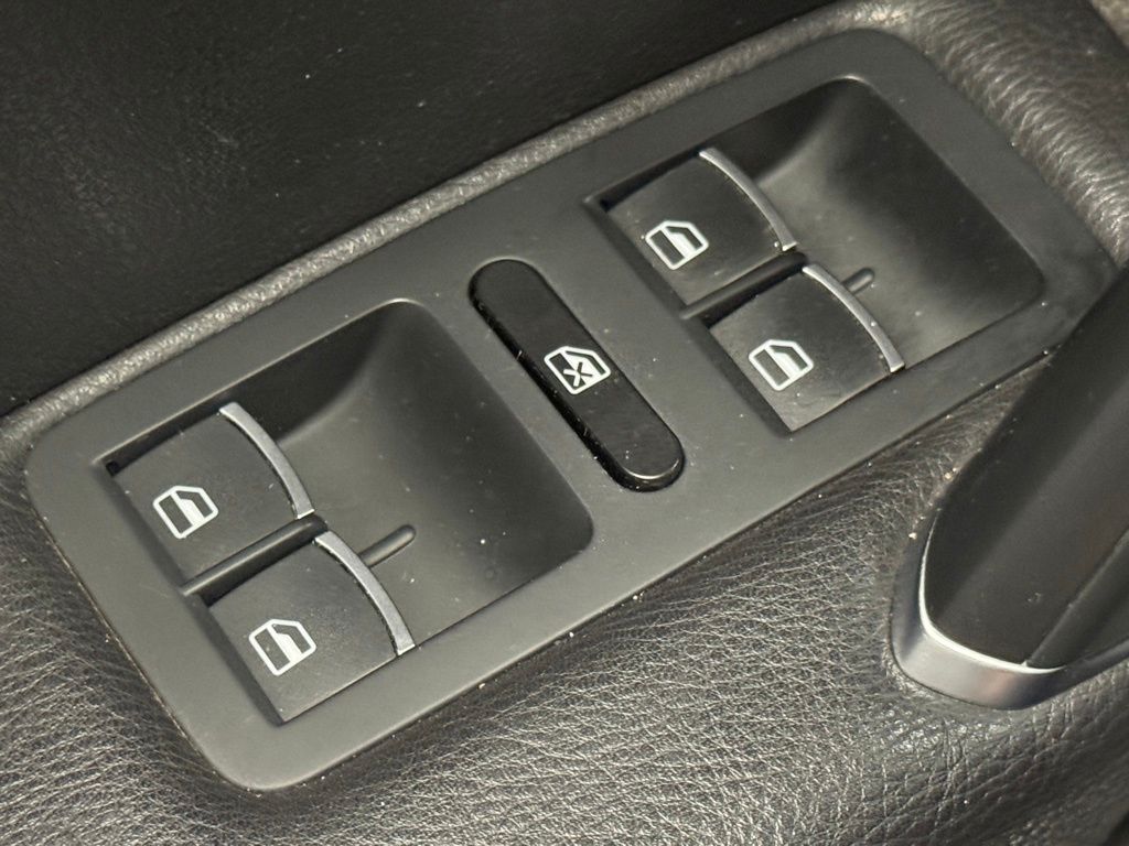 2016 Volkswagen Passat 1.8T S Image 28 of 34