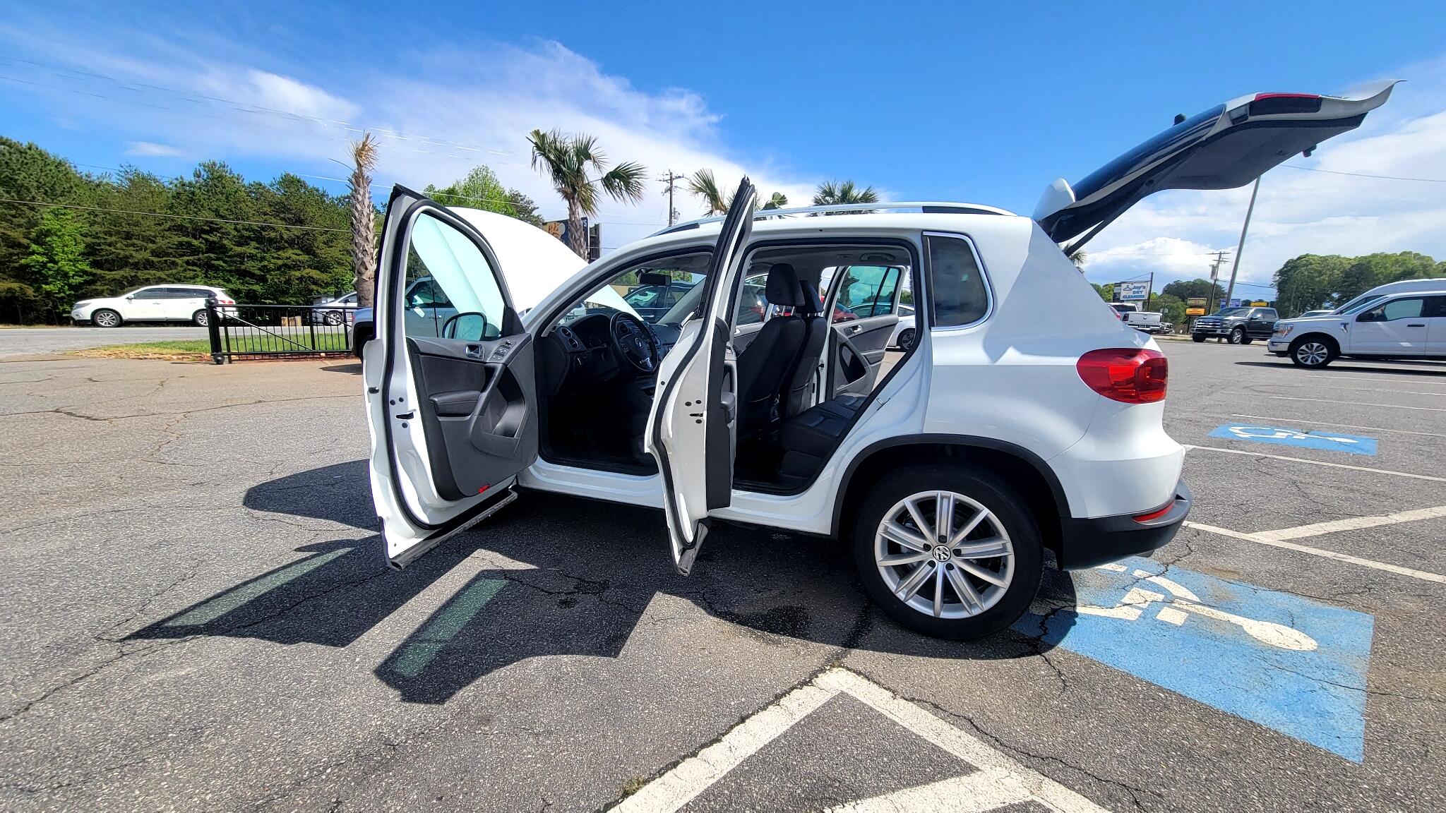 Vehicle image 8 of 49