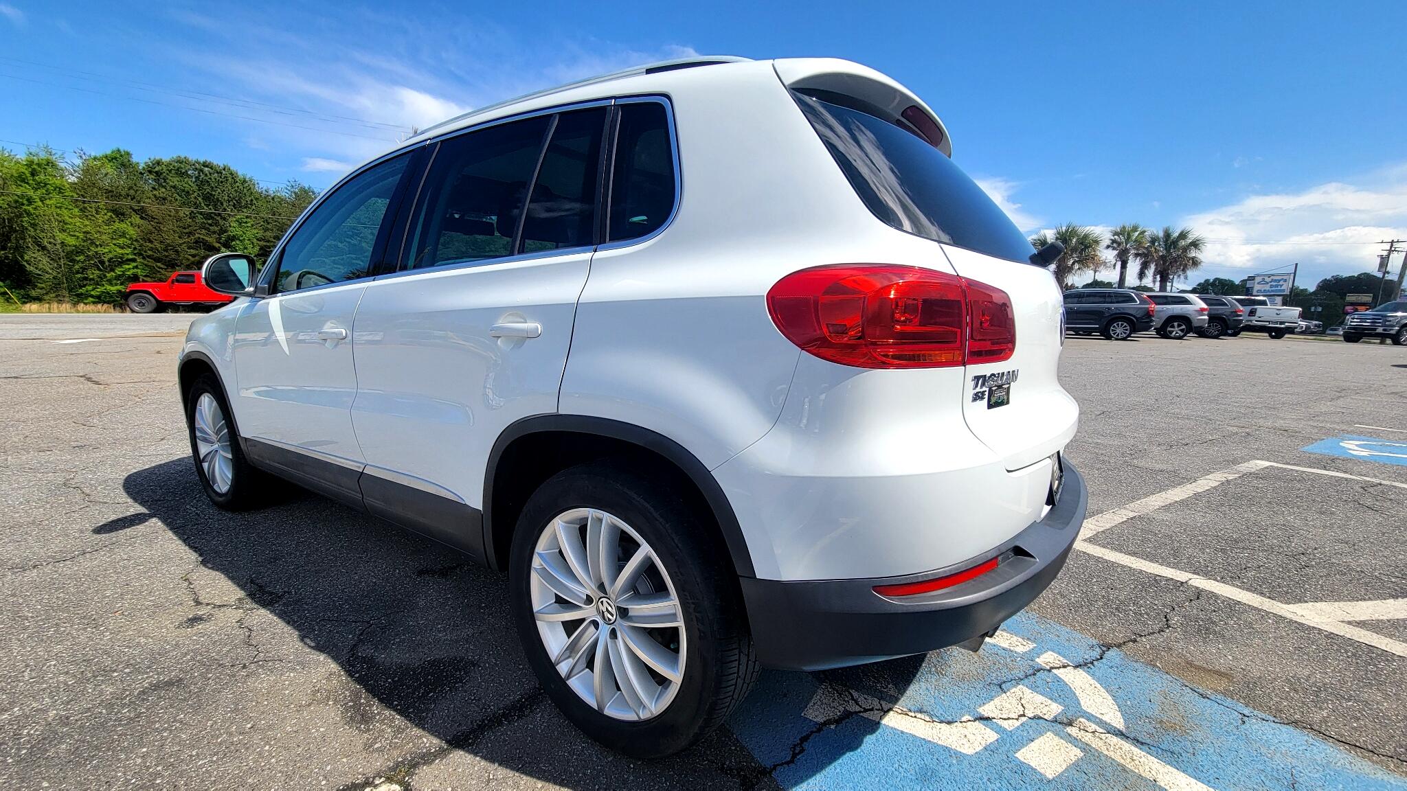 Vehicle image 13 of 49