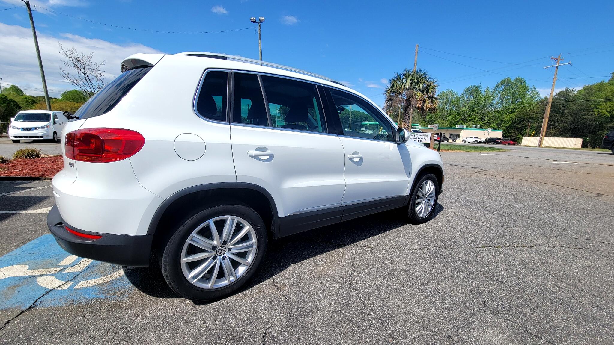 Vehicle image 3 of 49