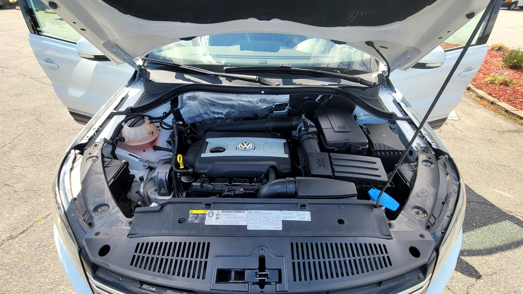 Vehicle image 22 of 49