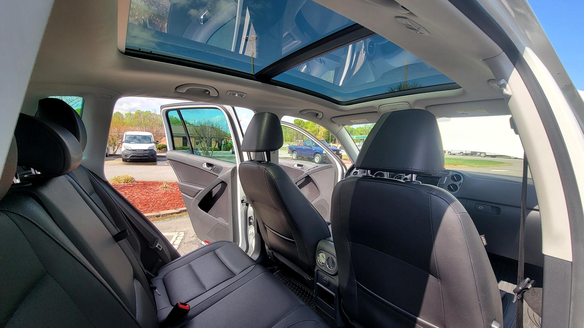 Vehicle image 45 of 49
