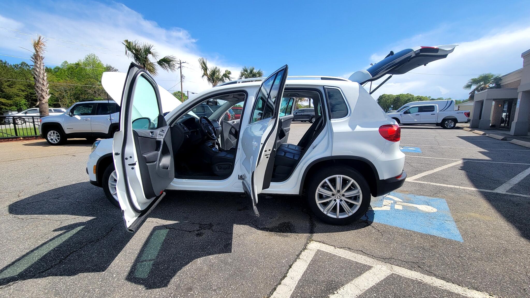 Vehicle image 20 of 49